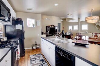 1518 Oneil St in Houston, TX - Foto de edificio - Building Photo