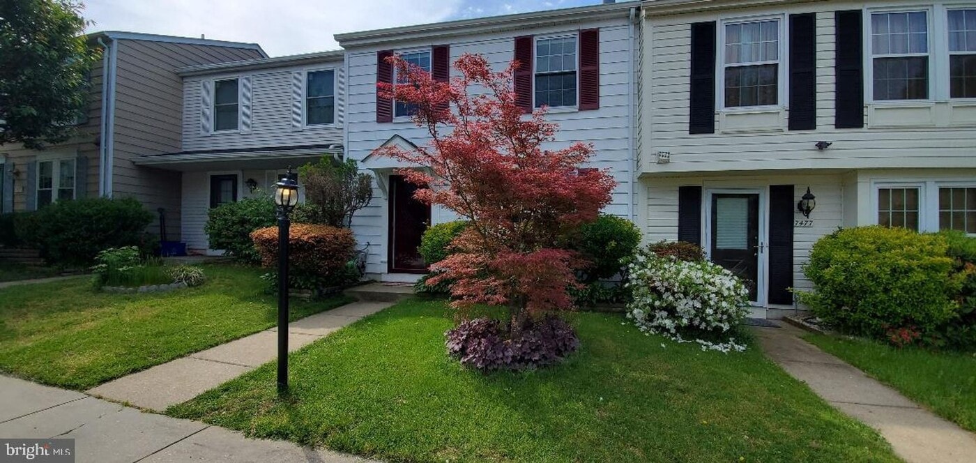 7475 Lone Star Rd in Lorton, VA - Building Photo