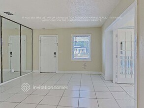 13933 Madison St in Miami, FL - Foto de edificio - Building Photo