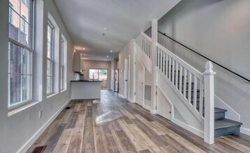 108 W 26th St, Unit 108 West in Baltimore, MD - Building Photo - Building Photo