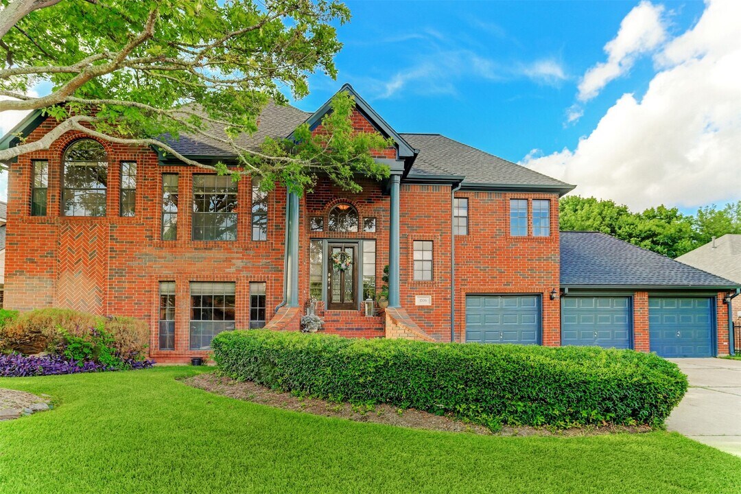 1706 Country Squire Dr in Richmond, TX - Building Photo