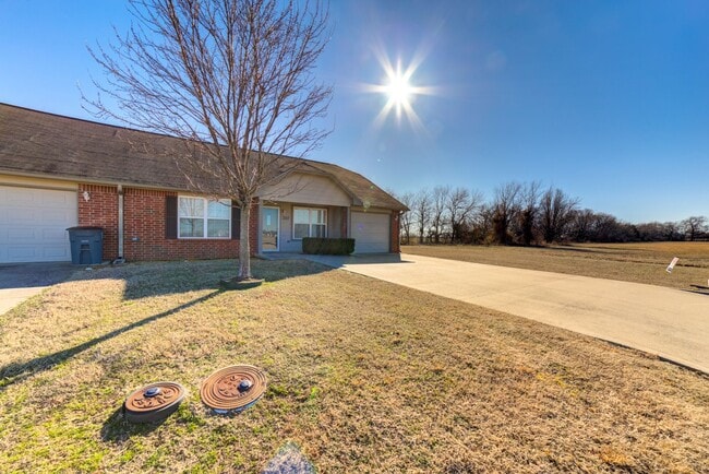 property at 2217 W Wellington St