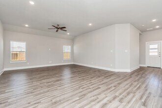 21027 Montego Breeze Ln in Cypress, TX - Building Photo - Building Photo