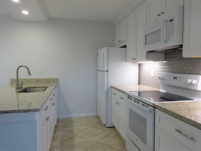 2802 28th Ct in Jupiter, FL - Building Photo - Building Photo