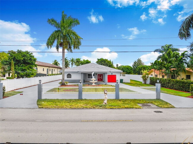 2841 SW 132nd Ave E in Miami, FL - Building Photo - Building Photo