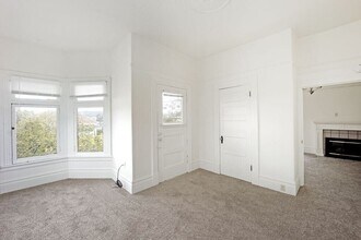 2316 Buena Vista Ave in Alameda, CA - Building Photo - Building Photo