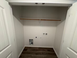 705 Poplar Cir in Belton, MO - Building Photo - Building Photo