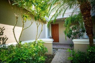 10030 Salina St in Ft. Myers, FL - Building Photo - Building Photo