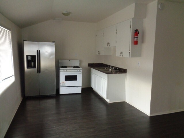 864 E Chandler Blvd in Chandler, AZ - Foto de edificio