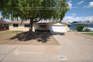 3916 W Glenn Dr in Phoenix, AZ - Building Photo