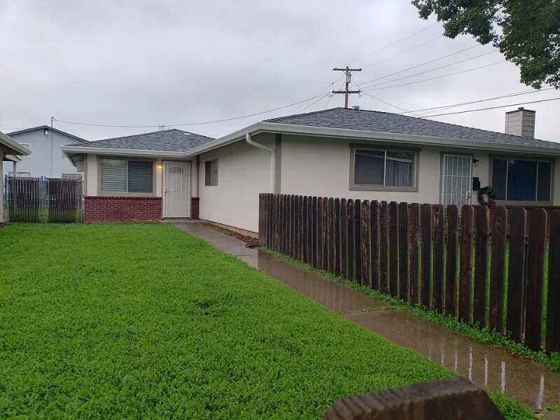 825 Gardella Ave in Oroville, CA - Building Photo
