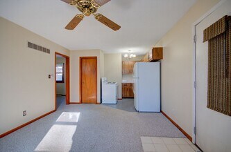 634 Hays St in Rockdale, IL - Building Photo - Building Photo
