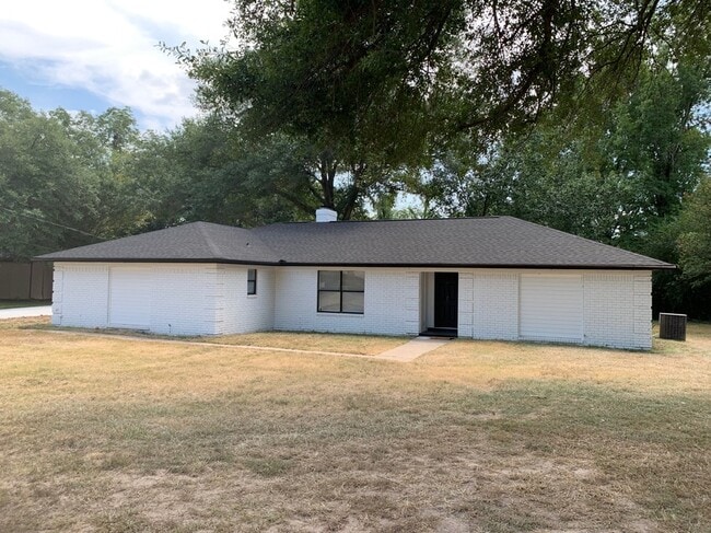 property at 170 Cardinal Dr