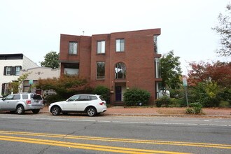 105 11th St SE in Washington, DC - Foto de edificio - Building Photo