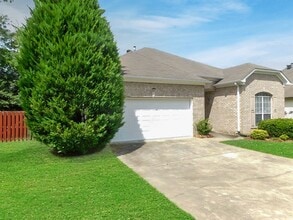 308 Park Village Dr in Alabaster, AL - Building Photo - Building Photo