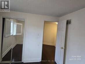108 Pennyhill Dr in Toronto, ON - Building Photo - Building Photo