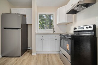8 S Reed Ave in Mobile, AL - Building Photo - Building Photo
