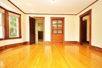69 Saco St in Newton, MA - Building Photo - Building Photo