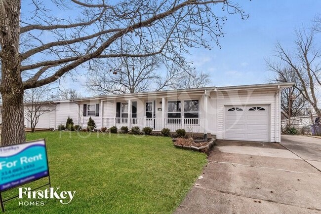 370 Falcon Dr in Florissant, MO - Building Photo - Building Photo