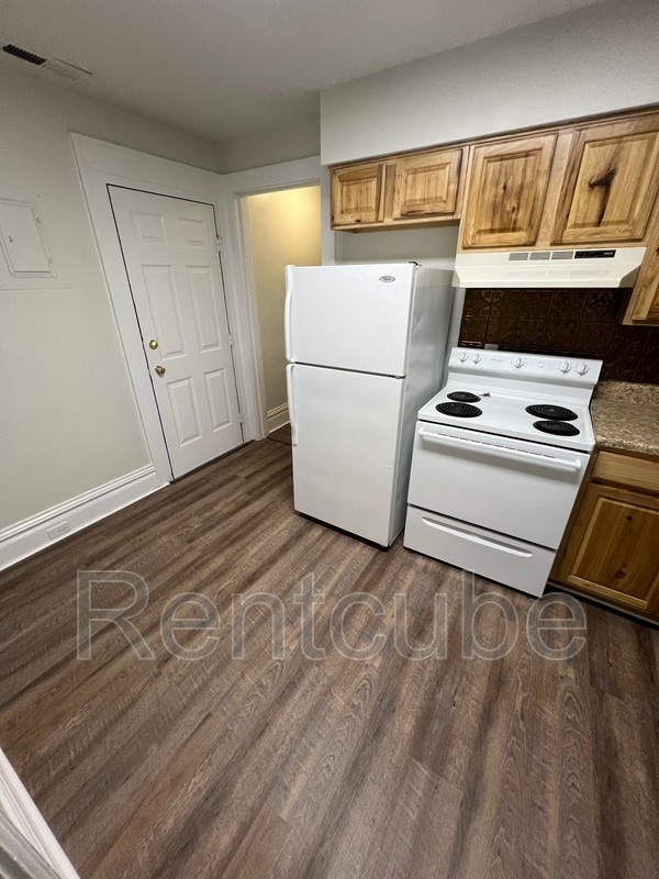 property at 243 W 11th St
