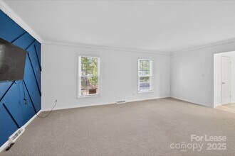 10917 Blue Heron Dr in Charlotte, NC - Foto de edificio - Building Photo
