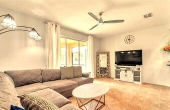 6839-6846 46th St N in Pinellas Park, FL - Building Photo - Building Photo