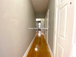 270 Bowdoin St, Unit 3 in Boston, MA - Foto de edificio - Building Photo