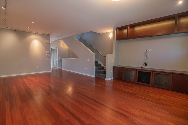 1152 N Cleveland Ave in Chicago, IL - Building Photo - Building Photo