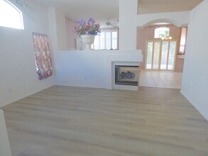 2003 Summerside Ct in Henderson, NV - Building Photo - Building Photo