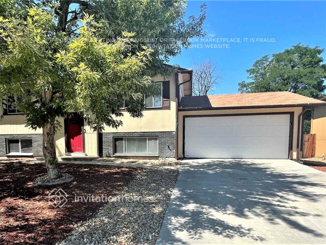 property at 1597 S Uvalda St