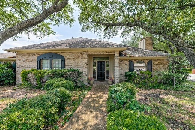 property at 6116 Southern Knoll Dr