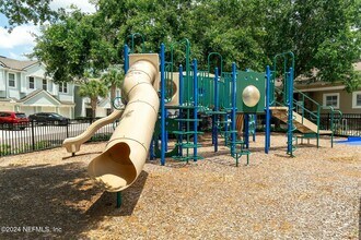 7063 Deer Lodge Cir in Jacksonville, FL - Building Photo - Building Photo