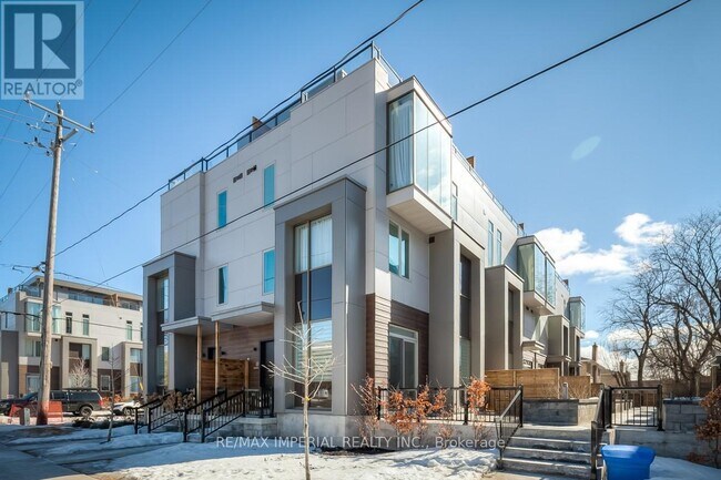 property at 18-18 Greenbriar Rd