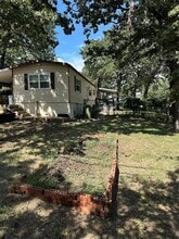 4324 Bradley Ln in Arlington, TX - Building Photo - Building Photo