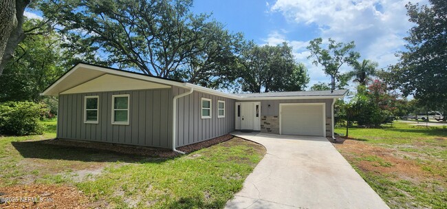 property at 3371 Thalia Rd