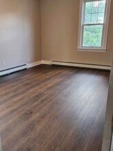 47 E 39th St in Bayonne, NJ - Building Photo - Building Photo