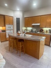 8125 E Carriage Ln in Fair Oaks, CA - Building Photo - Building Photo