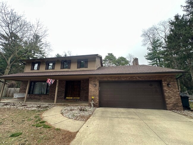 112 Minges Forest Ln in Battle Creek, MI - Building Photo - Building Photo