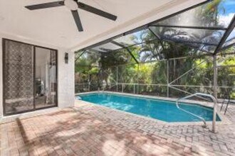 22319 Holcomb Pl in Boca Raton, FL - Building Photo - Building Photo
