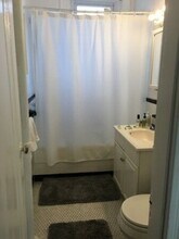 1691 Commonwealth Ave, Unit 33 in Boston, MA - Building Photo - Building Photo