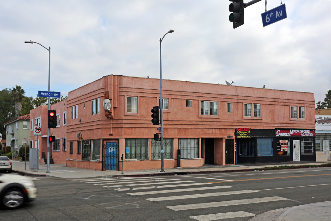 2725 W Vernon Ave in Los Angeles, CA - Foto de edificio