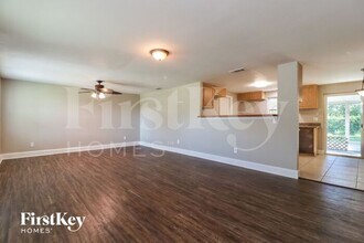 7910 Woodgrove Cir in Tampa, FL - Building Photo - Building Photo