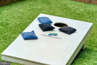 6001 Hunt Ridge Rd in Baltimore, MD - Building Photo - Building Photo