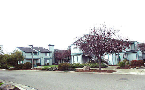 Meadowview Apartments in Santa Rosa, CA - Building Photo