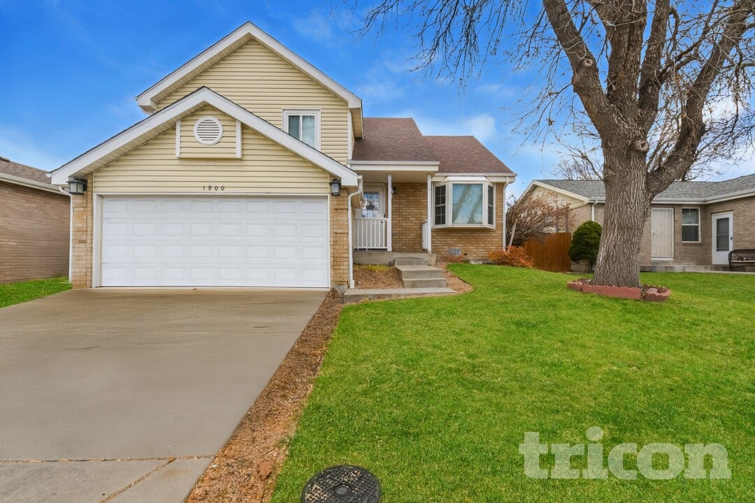 1800 Granby Ct in Aurora, CO - Building Photo