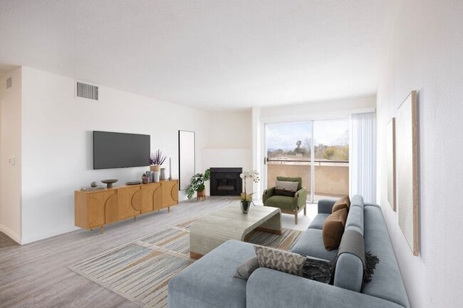 property at 10020 Zelzah Ave