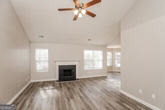 5407 Sweetsprings Dr SW in Powder Springs, GA - Building Photo - Building Photo