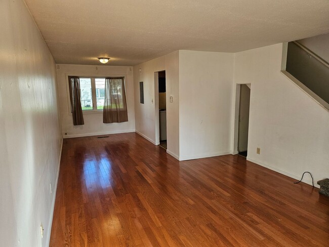 1228 McCarty Ave in Fairbanks, AK - Building Photo - Building Photo