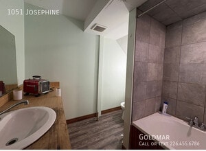 All inclusive room rental perfect for students and working professionals in Windsor, ON - Building Photo - Building Photo