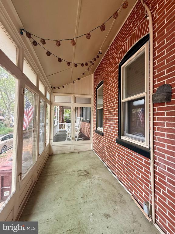 property at 924 Lovering Ave